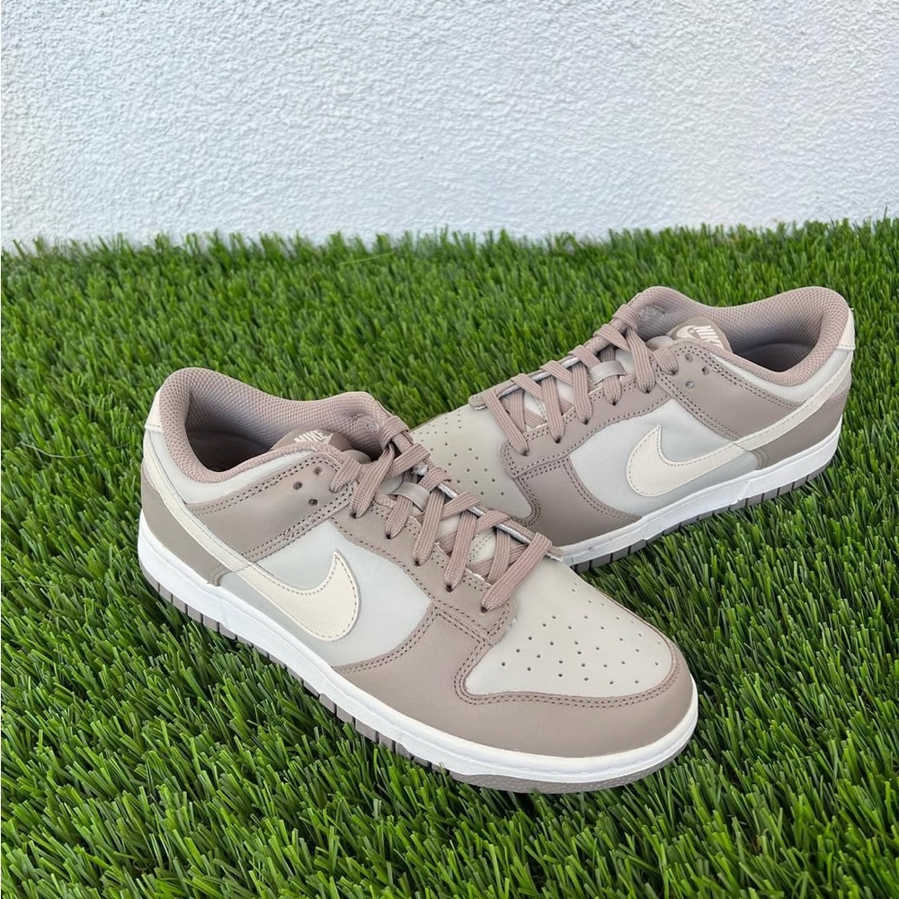 Nike dunk low women’s size 9.5 brand new with box! Rare colorway!